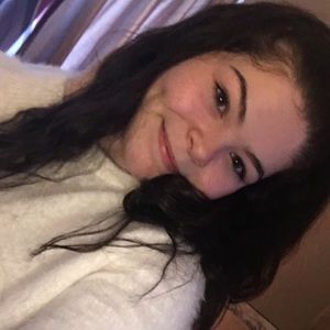 Meet your Posher, Olyvia